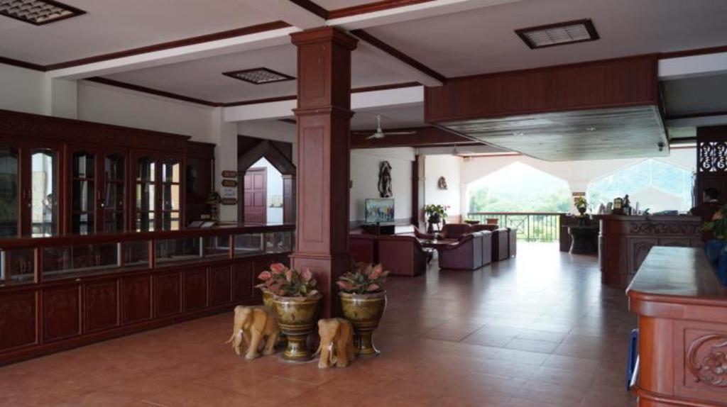 Vansana Hotel Vang Vieng Buitenkant foto
